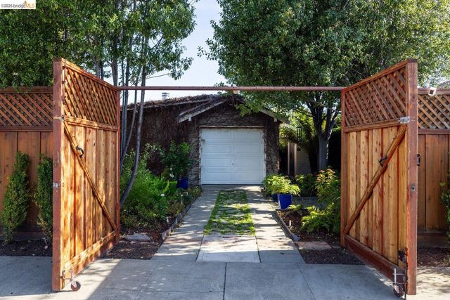 409 Pershing Dr, San Leandro, CA 94577