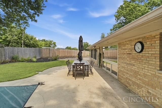 8575 Kentland Court, Amberley, OH 45236