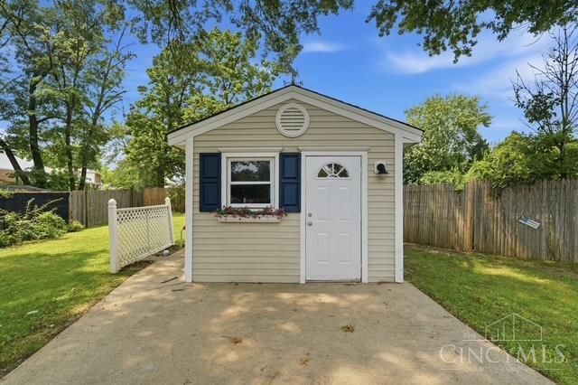 8575 Kentland Court, Amberley, OH 45236