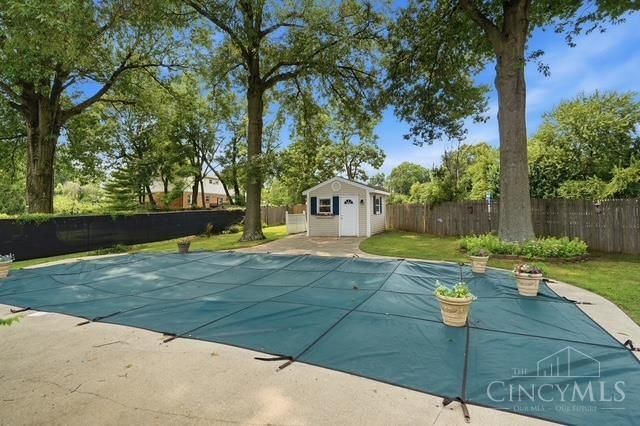 8575 Kentland Court, Amberley, OH 45236