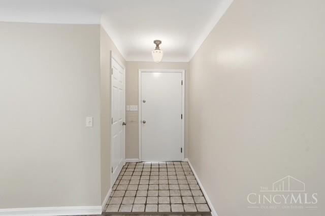 8575 Kentland Court, Amberley, OH 45236