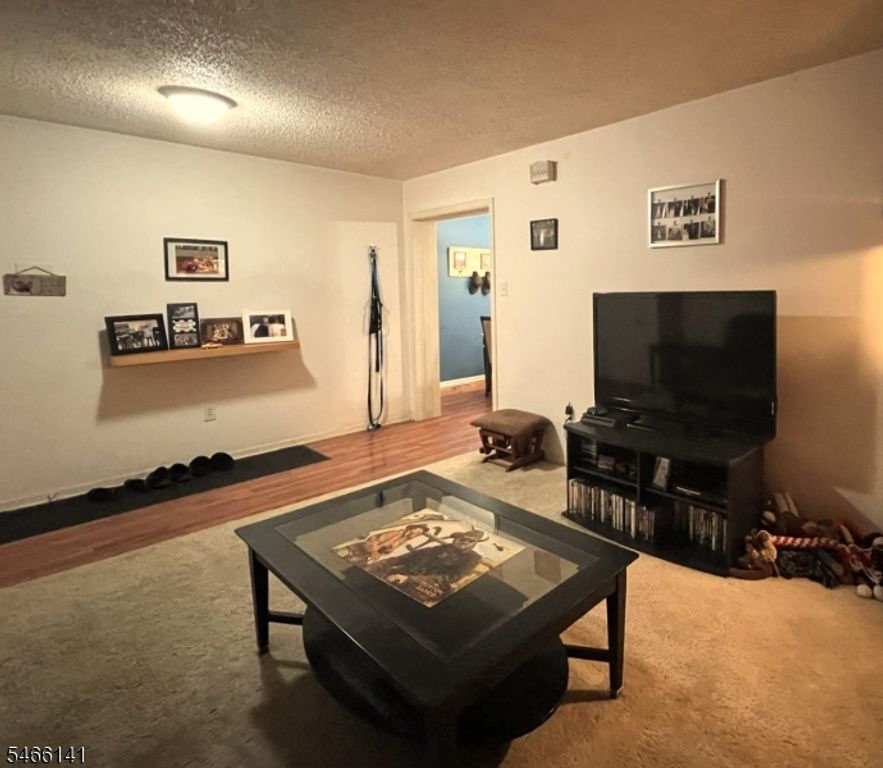 12 Burlington Ct 12, Hamburg Boro, NJ 07419 — photo 2