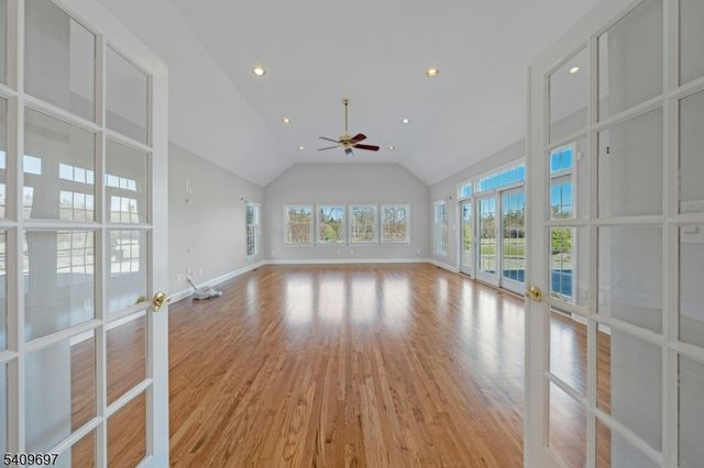 11 Dogwood Dr, Readington Twp., NJ 08889