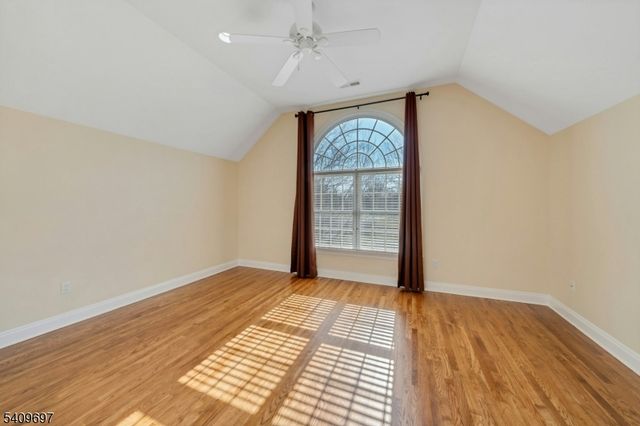 11 Dogwood Dr, Readington Twp., NJ 08889