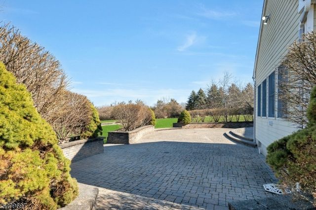 11 Dogwood Dr, Readington Twp., NJ 08889