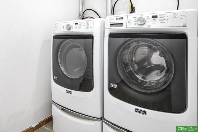 2004 Longview Street, Papillion, NE 68133