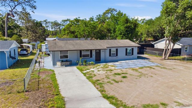 39022 BLUE JAY AVENUE, Zephyrhills, FL 33542