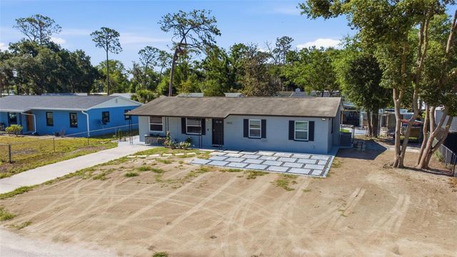 39022 BLUE JAY AVENUE, Zephyrhills, FL 33542