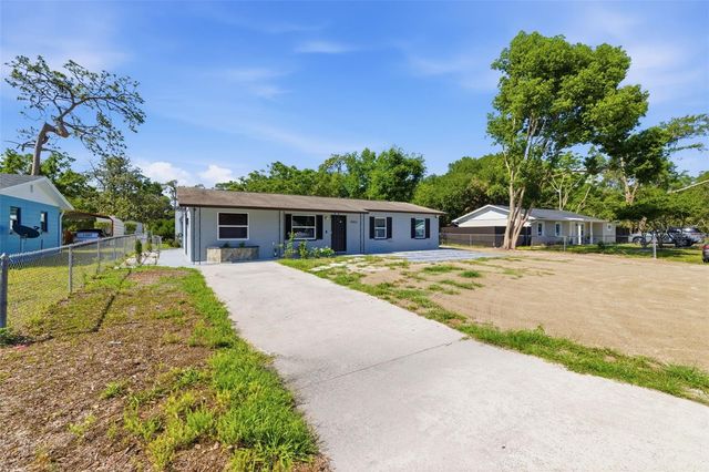 39022 BLUE JAY AVENUE, Zephyrhills, FL 33542