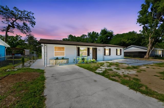 39022 BLUE JAY AVENUE, Zephyrhills, FL 33542