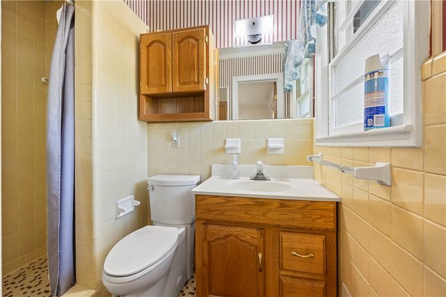 518 E Fairplay Boulevard, Fair Play, SC 29643