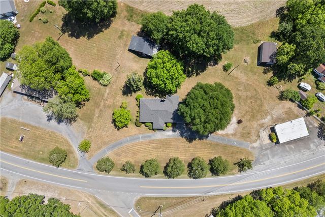 518 E Fairplay Boulevard, Fair Play, SC 29643