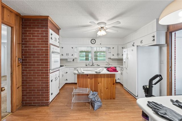 518 E Fairplay Boulevard, Fair Play, SC 29643