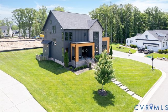 4600 Otter Ct, Moseley, VA 23120