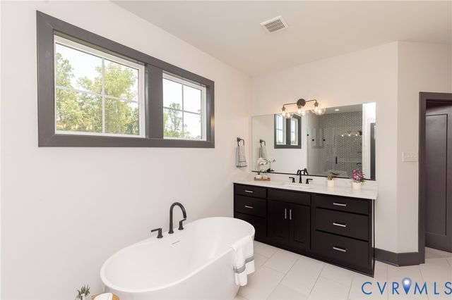 4600 Otter Ct, Moseley, VA 23120