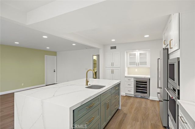 20152 Redlands Drive, Newport Beach, CA 92660
