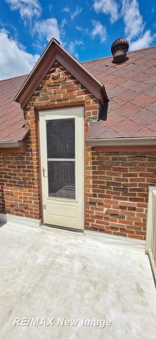 2240 Delaware Boulevard, Saginaw, MI 48602