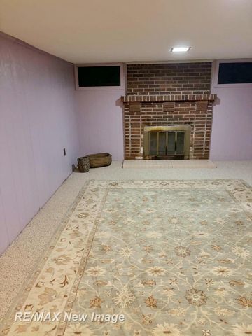 2240 Delaware Boulevard, Saginaw, MI 48602
