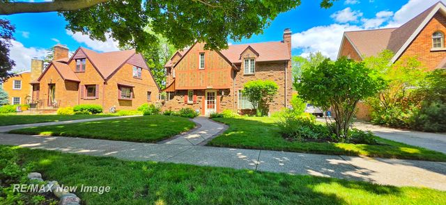 2240 Delaware Boulevard, Saginaw, MI 48602