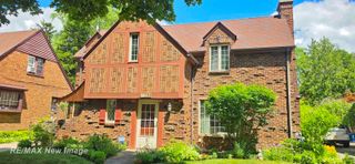 2240 Delaware Boulevard, Saginaw, MI 48602