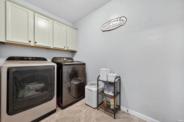 1233 Canterview Way, Kokomo, IN 46901