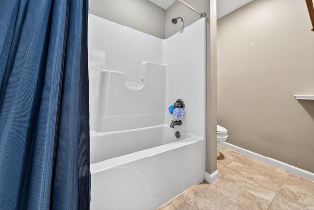 1233 Canterview Way, Kokomo, IN 46901