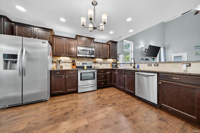 1233 Canterview Way, Kokomo, IN 46901