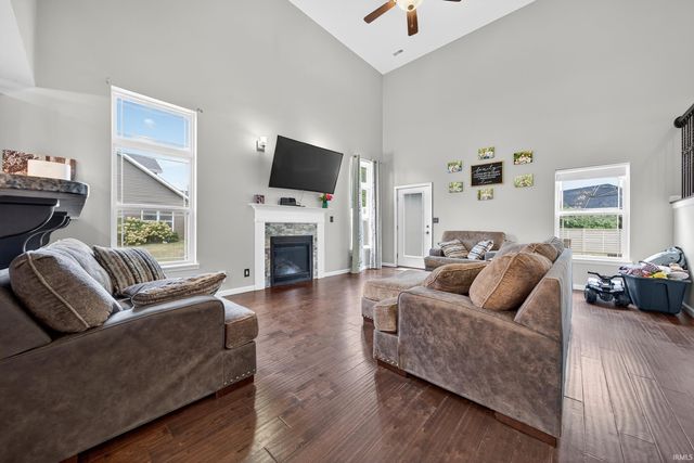 1233 Canterview Way, Kokomo, IN 46901