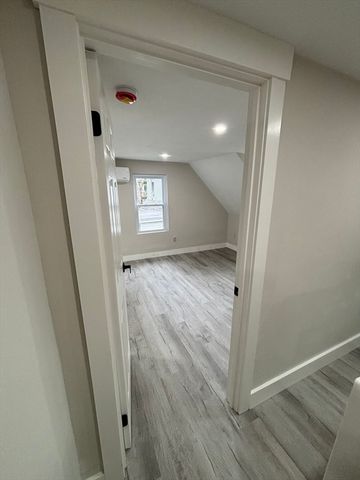 22 Pleasant St, Fitchburg, MA 01420