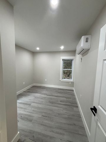 22 Pleasant St, Fitchburg, MA 01420