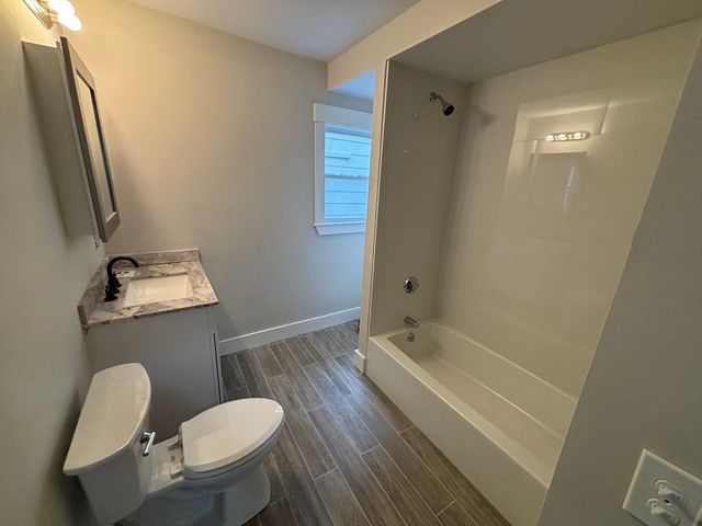 22 Pleasant St, Fitchburg, MA 01420