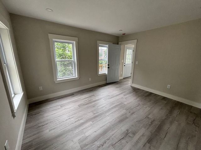 22 Pleasant St, Fitchburg, MA 01420