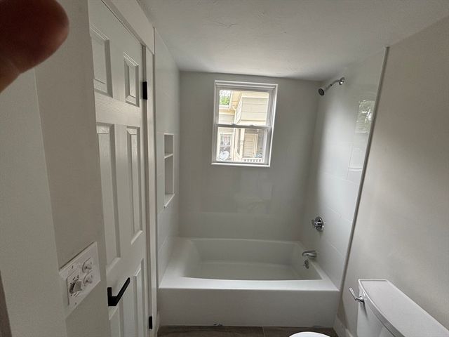 22 Pleasant St, Fitchburg, MA 01420