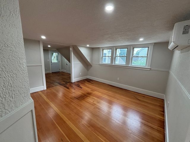 22 Pleasant St, Fitchburg, MA 01420