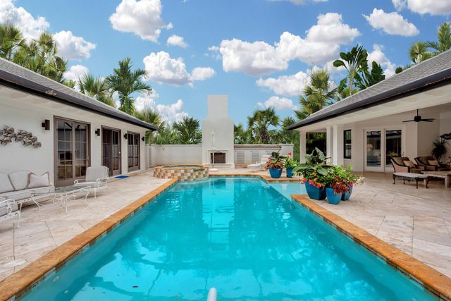 544 Live Oak Road, Vero Beach, FL 32963