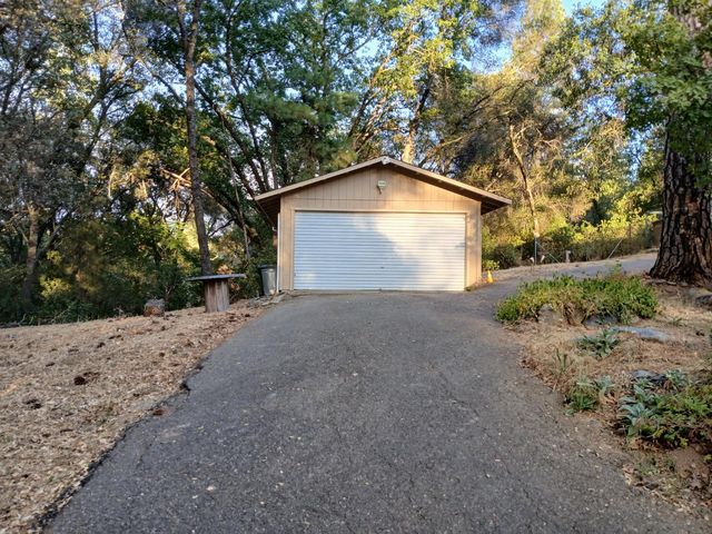 20090 N Quartz Mountain Rd, Fiddletown, CA 95629