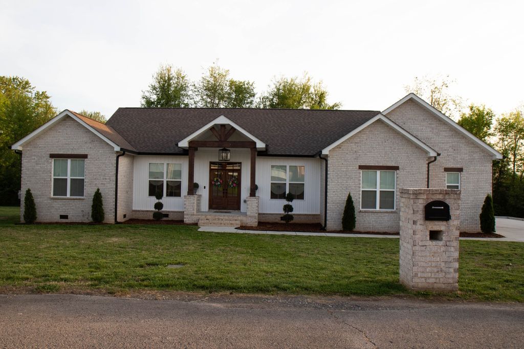 50 Coleson Cir, Mcminnville, TN 37110