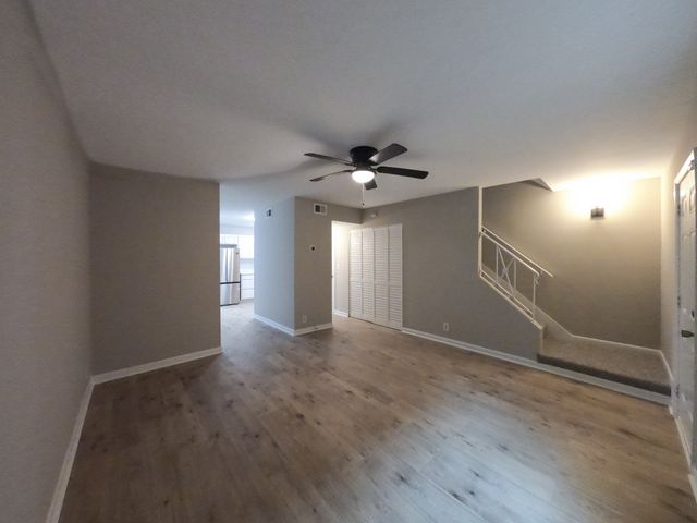 370 Wallace Rd Apt C9, Nashville, TN 37211