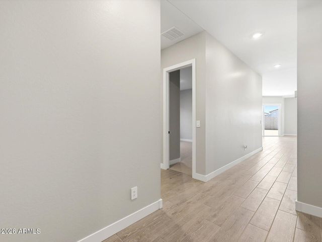 17653 W COLLEGE Drive, Goodyear, AZ 85395