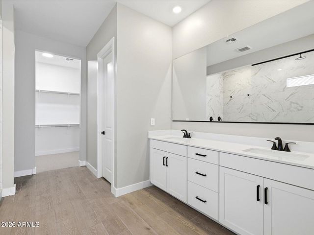 17653 W COLLEGE Drive, Goodyear, AZ 85395