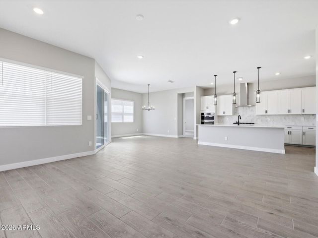 17653 W COLLEGE Drive, Goodyear, AZ 85395