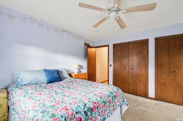 2717 Belknap Lane, Mishawaka, IN 46544