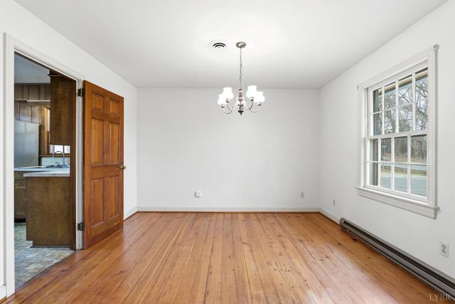 1730 Redfields Road, Appomattox, VA 24522