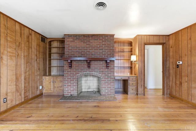 1730 Redfields Road, Appomattox, VA 24522