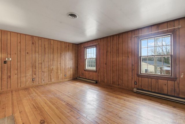 1730 Redfields Road, Appomattox, VA 24522