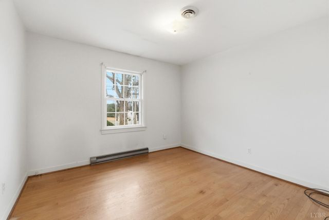 1730 Redfields Road, Appomattox, VA 24522