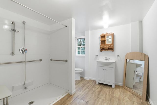 1730 Redfields Road, Appomattox, VA 24522