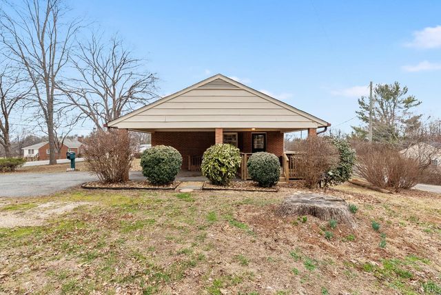 1730 Redfields Road, Appomattox, VA 24522