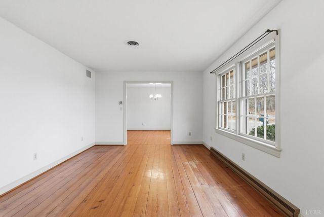 1730 Redfields Road, Appomattox, VA 24522