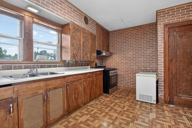 841 Adams Street Se, City Of Grand Rapids, MI 49507